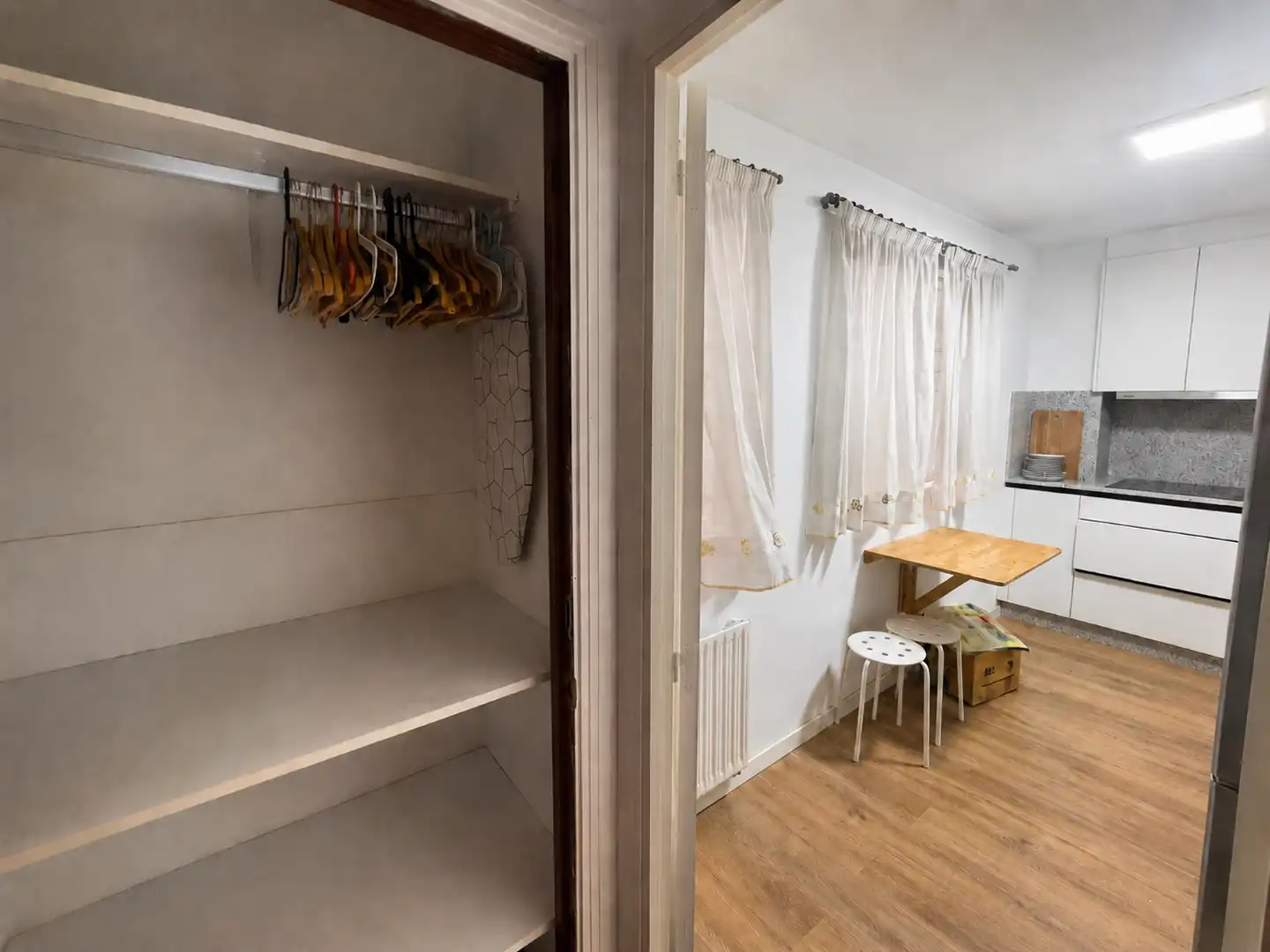 Bedroom of Flat for sale in A Coruña Capital   with Parquet flooring, Furnished and Oven