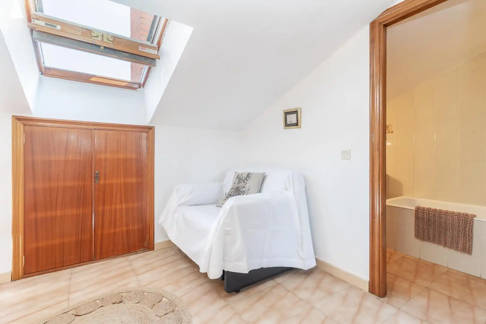 Attic for sale in Santa Marina del Rey  with Heating and Furnished