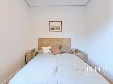 Habitación de Piso de alquiler en Bilbao  con Calefacción y Terraza