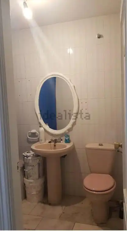 Bany de Oficina de lloguer en Cáceres