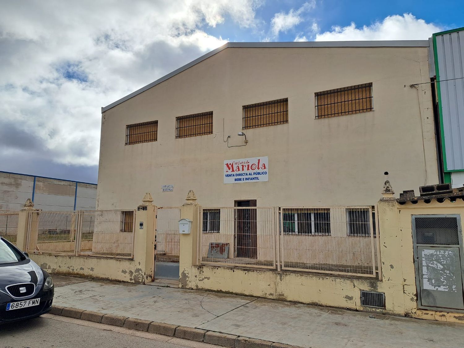 Exterior view of Premises to rent in Utiel