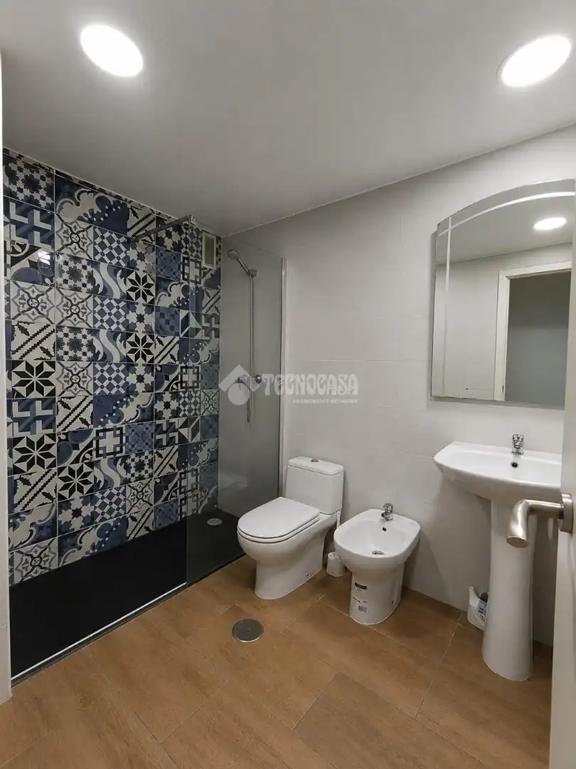 Bathroom of Flat for sale in Sevilla