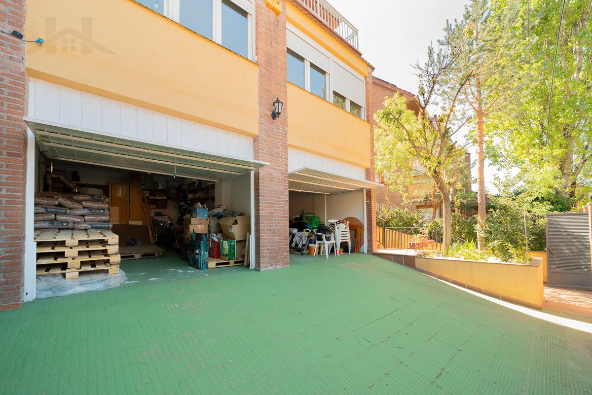 Parking de Casa o chalet en venta en Collado Mediano con Aire acondicionado, Jardín privado y Trastero