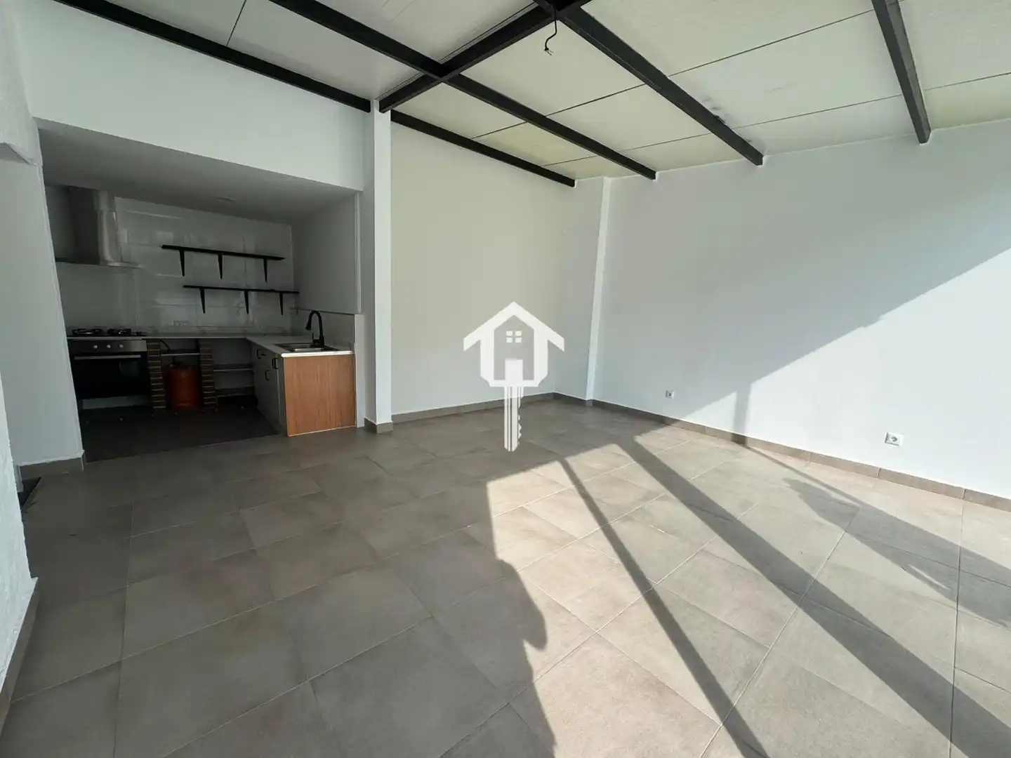 Casa adosada en venta en Alicante / Alacant con Terraza, Trastero y Amueblado