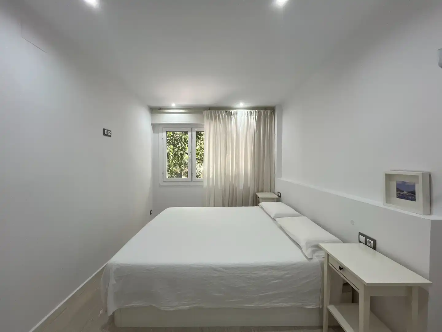 Bedroom of Flat for sale in Barcelona  with Air Conditioner, Heating and Furnished