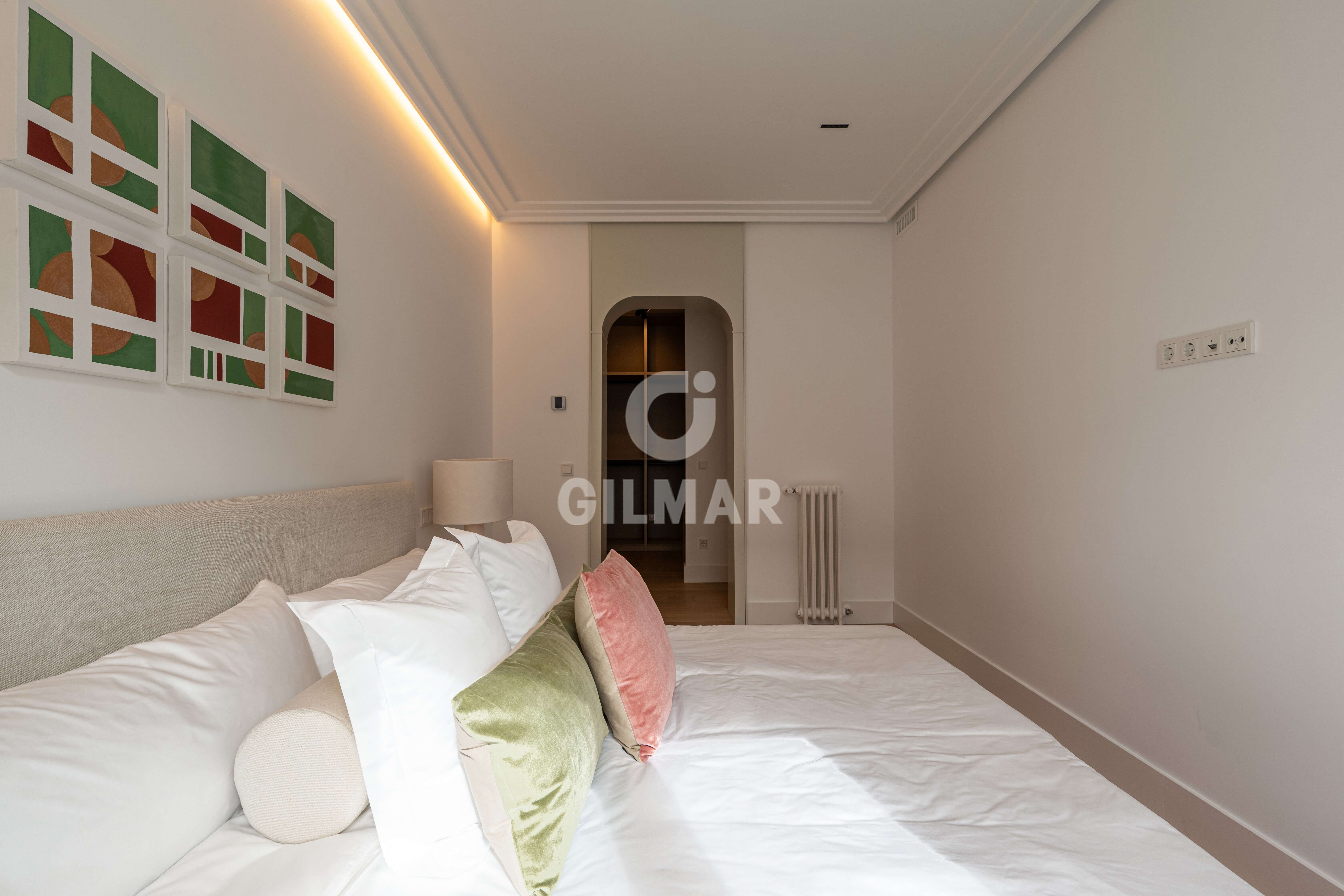 Habitación de Piso en venta en  Madrid Capital con Calefacción