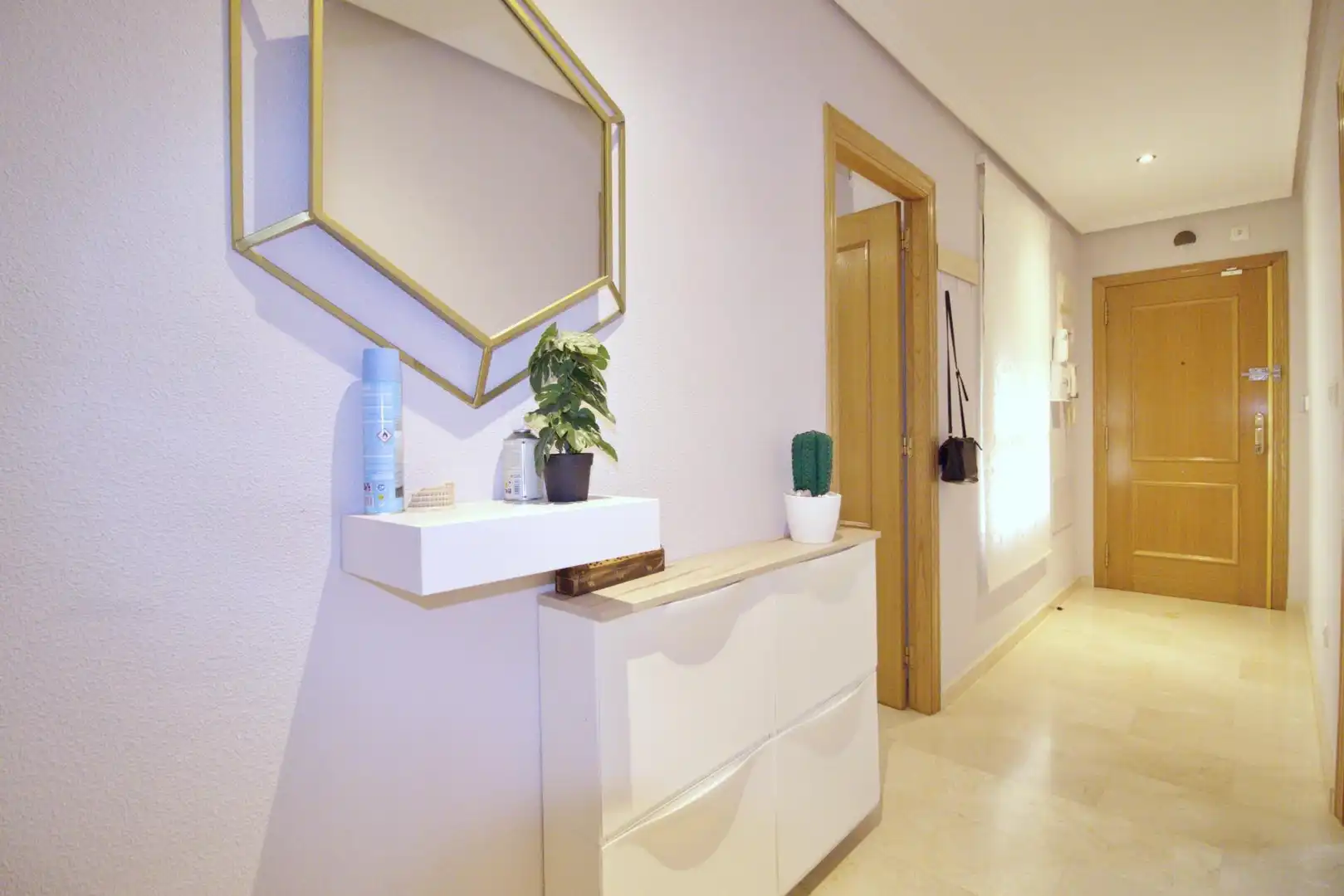 Flat for sale in Elche / Elx  with Air Conditioner and Alarm