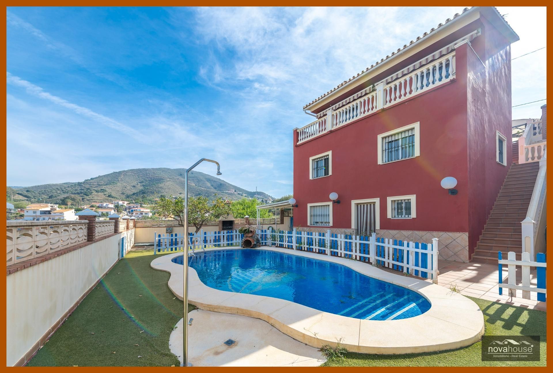 Jardí de Casa o xalet en venda en Rincón de la Victoria amb Aire condicionat, Calefacció i Jardí privat
