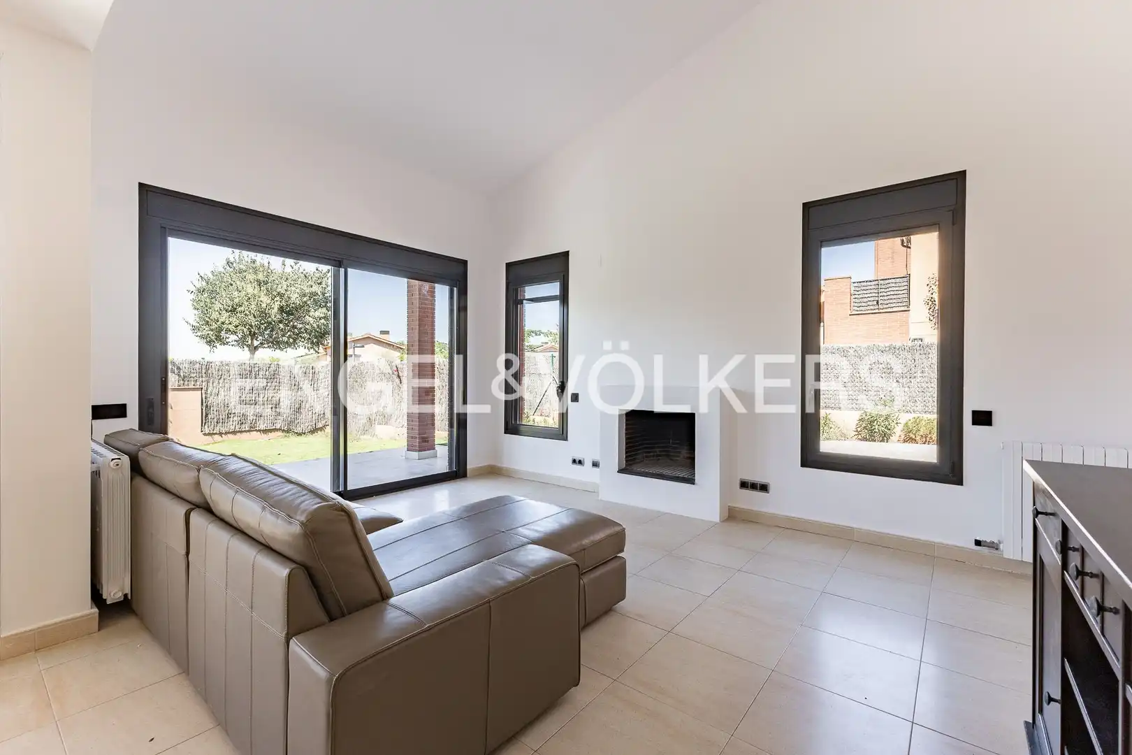 Casa amb terrassa en venda a La Roca del Vallès, imagen 5