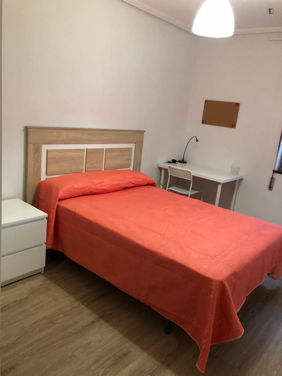 Apartment to share in Milán - Pumarín