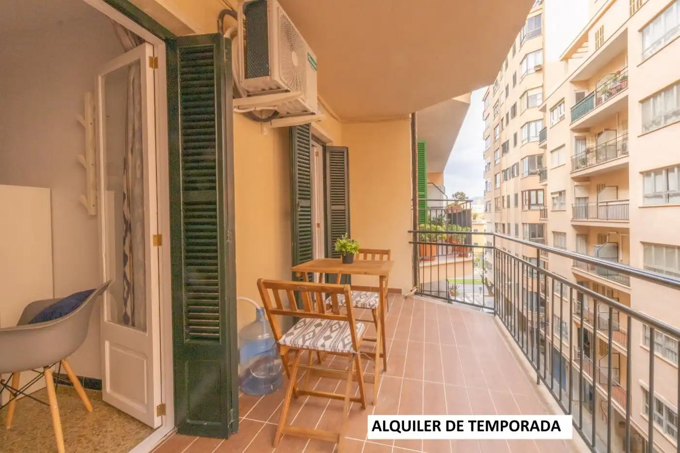Vista exterior de Piso de alquiler en  Palma de Mallorca con Aire acondicionado, Calefacción y Amueblado