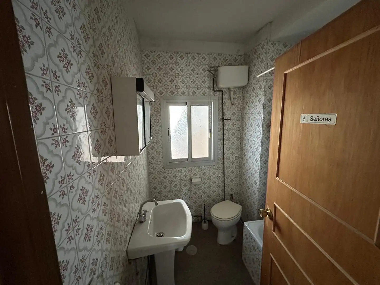 Baño de Casa o chalet en venta en Linares con Calefacción y Terraza