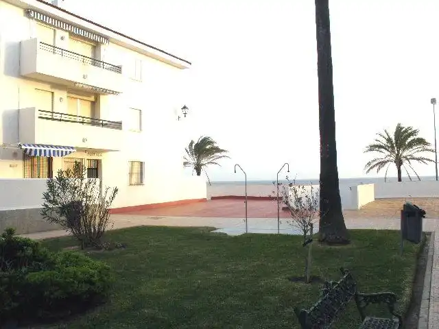 Dormitori de Planta baixa en venda en Chiclana de la Frontera amb Terrassa, Traster i Moblat