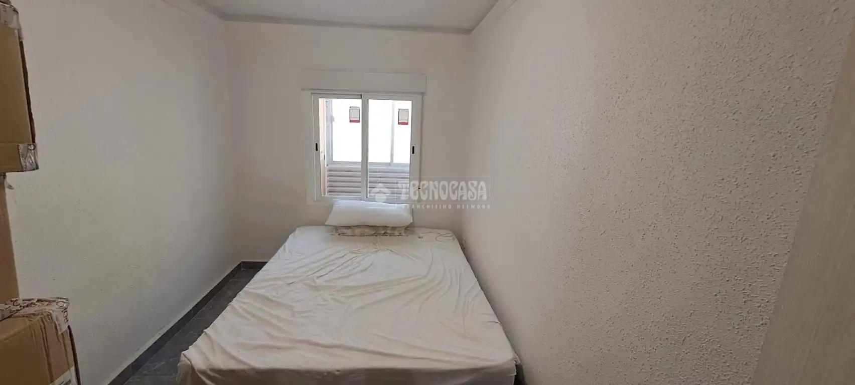 Habitación de Piso en venta en Alicante / Alacant con Aire acondicionado, Calefacción y Balcón