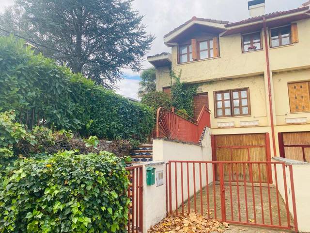 Casa-chalet en Venta en Ezcaray