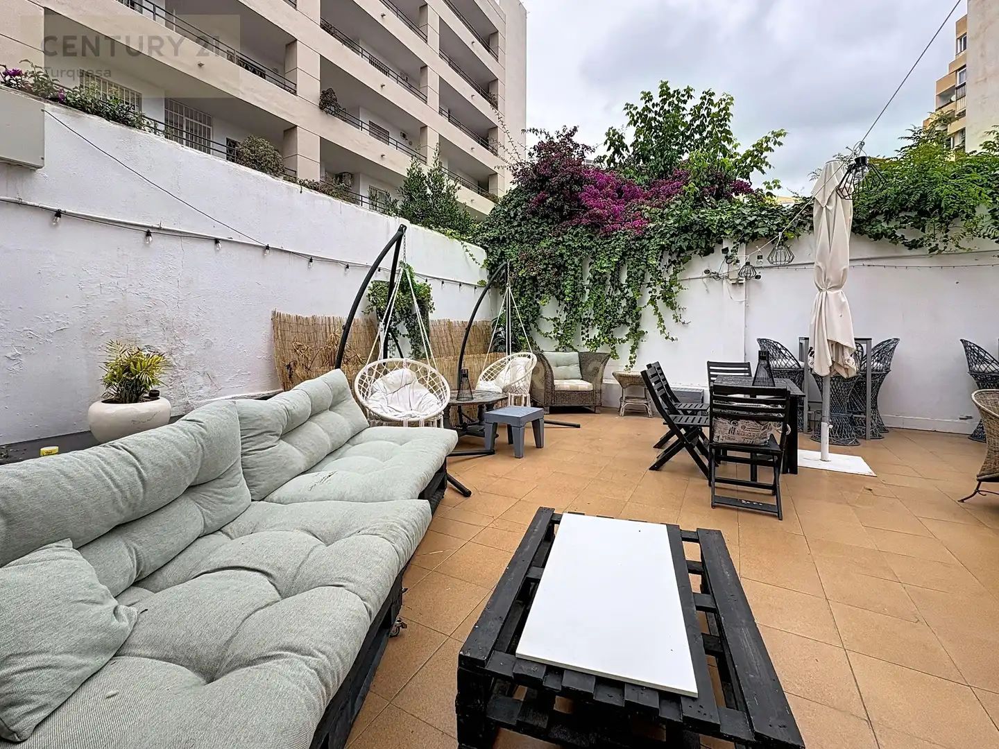 Terrace of Commercial properties for transfer in Benalmádena  with Air Conditioner