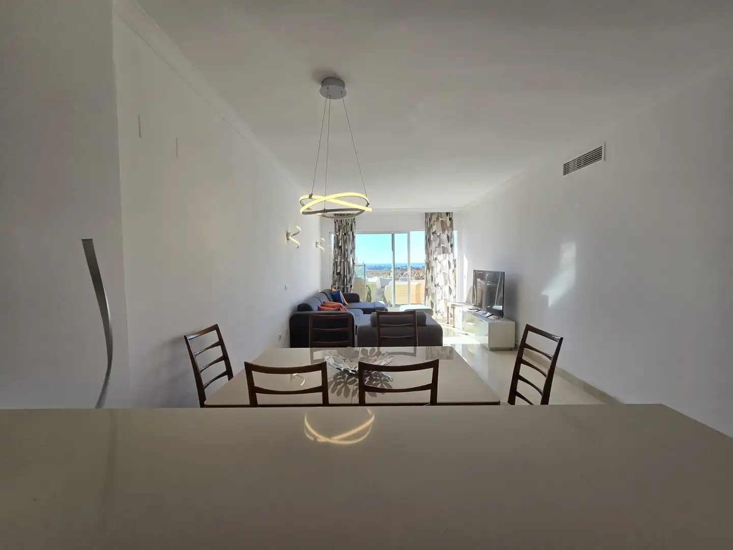 Wohnung zur Miete in Calle Hiedra, Elviria