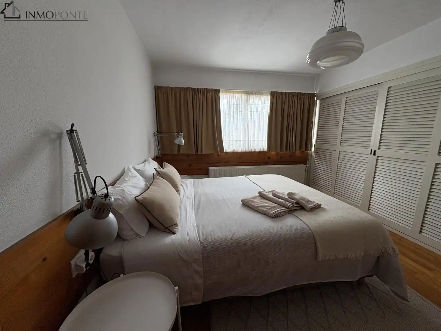 Bedroom of Flat for rent in Pontevedra Capital 