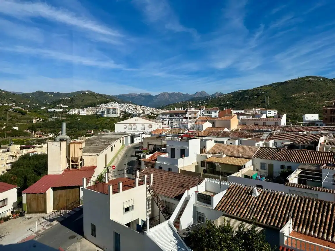 Vista exterior de Pis en venda en Torrox