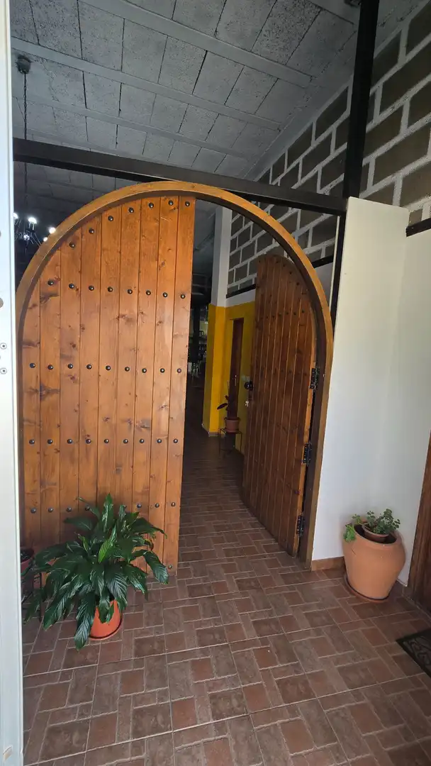 Local comercial en venta en General 23, imagen 2
