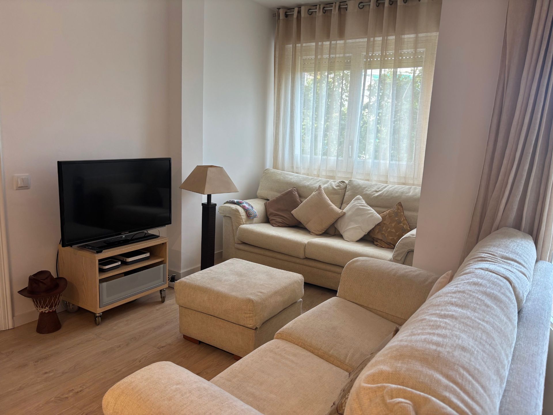 Pis de lloguer a Carrer de Còrsega, La Nova Esquerra de l'Eixample