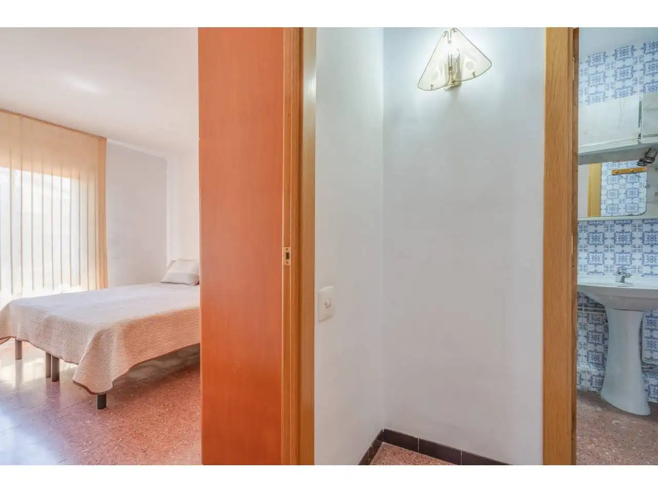 Flat for sale in Terrassa  with Air Conditioner
