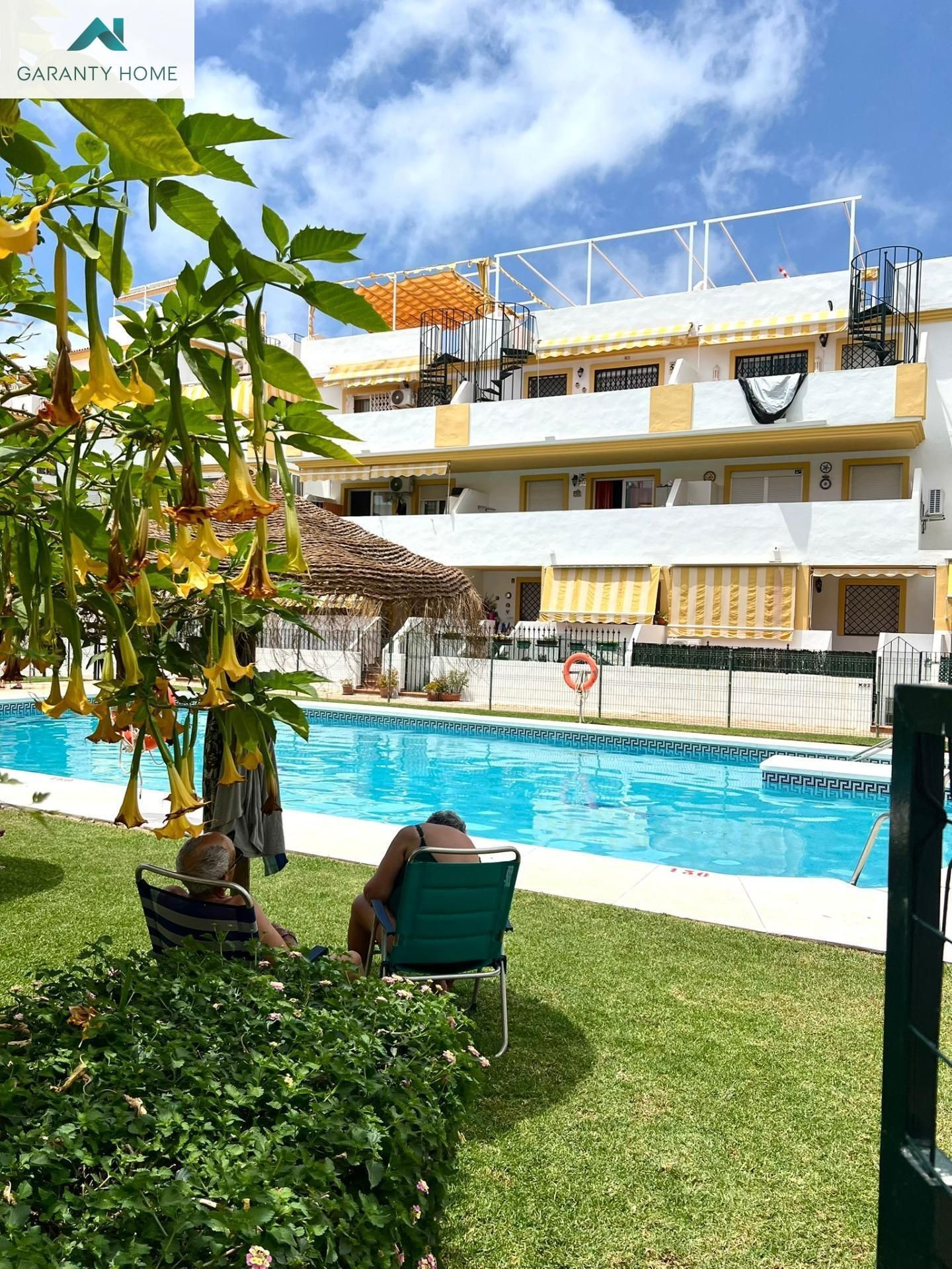 Swimming pool of Flat to rent in Rincón de la Victoria  with Air Conditioner, Terrace and Community pool