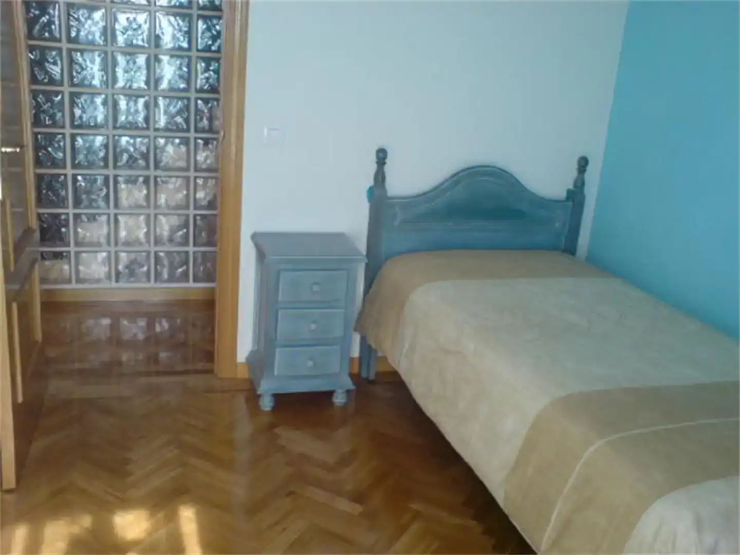 Room in Suiza, 1000, Casco Histórico