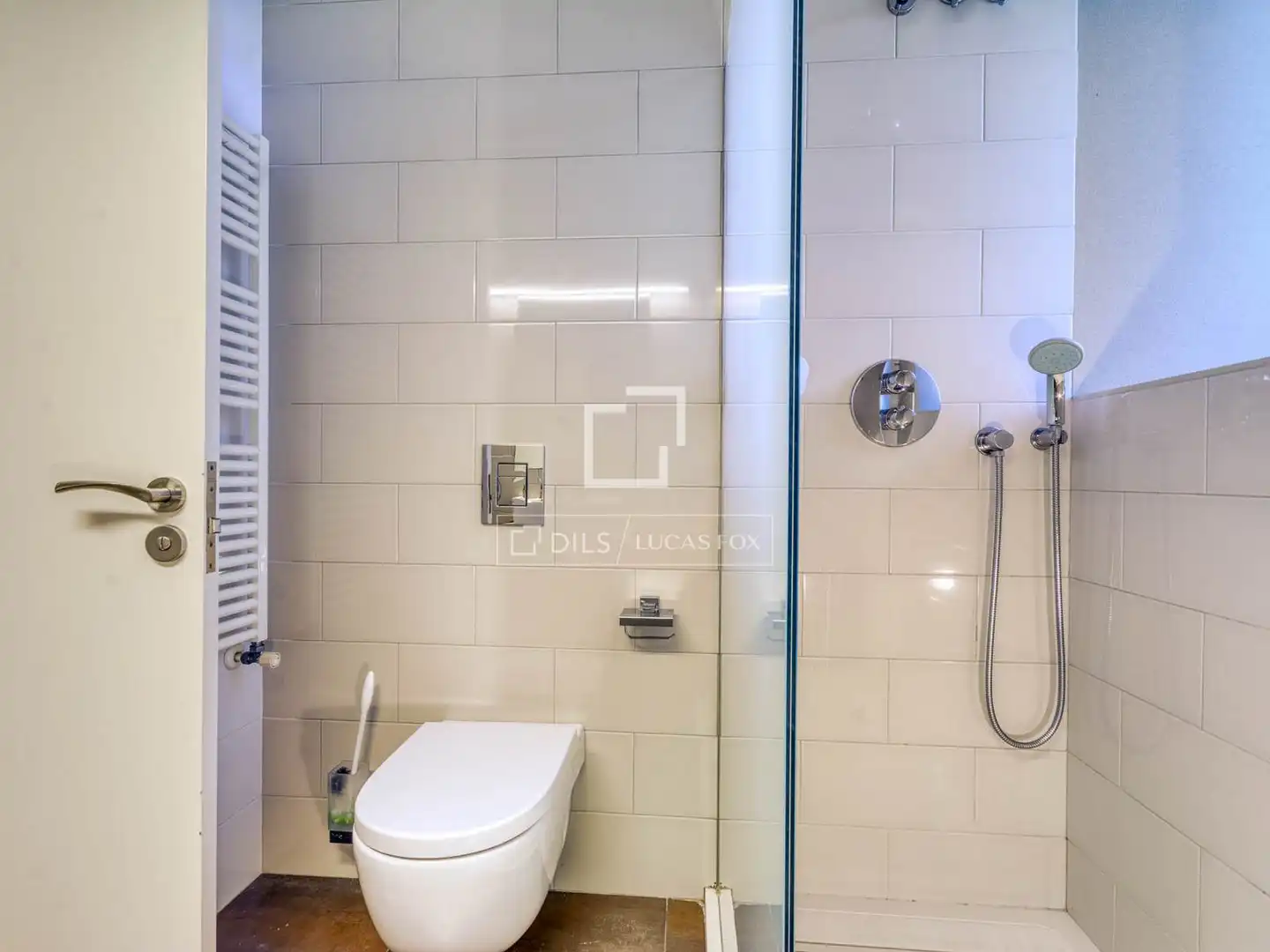 Baño de Finca rústica en venta en Boadella i les Escaules con Calefacción, Jardín privado y Terraza