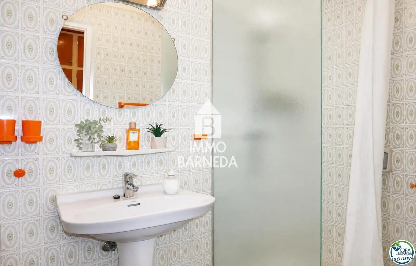 Bathroom of Flat for sale in Empuriabrava  with Air Conditioner, Heating and Terrace