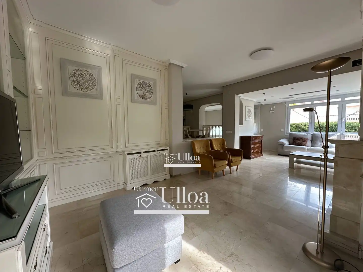Sala d'estar de Casa o xalet en venda en Alicante / Alacant amb Aire condicionat, Calefacció i Jardí privat