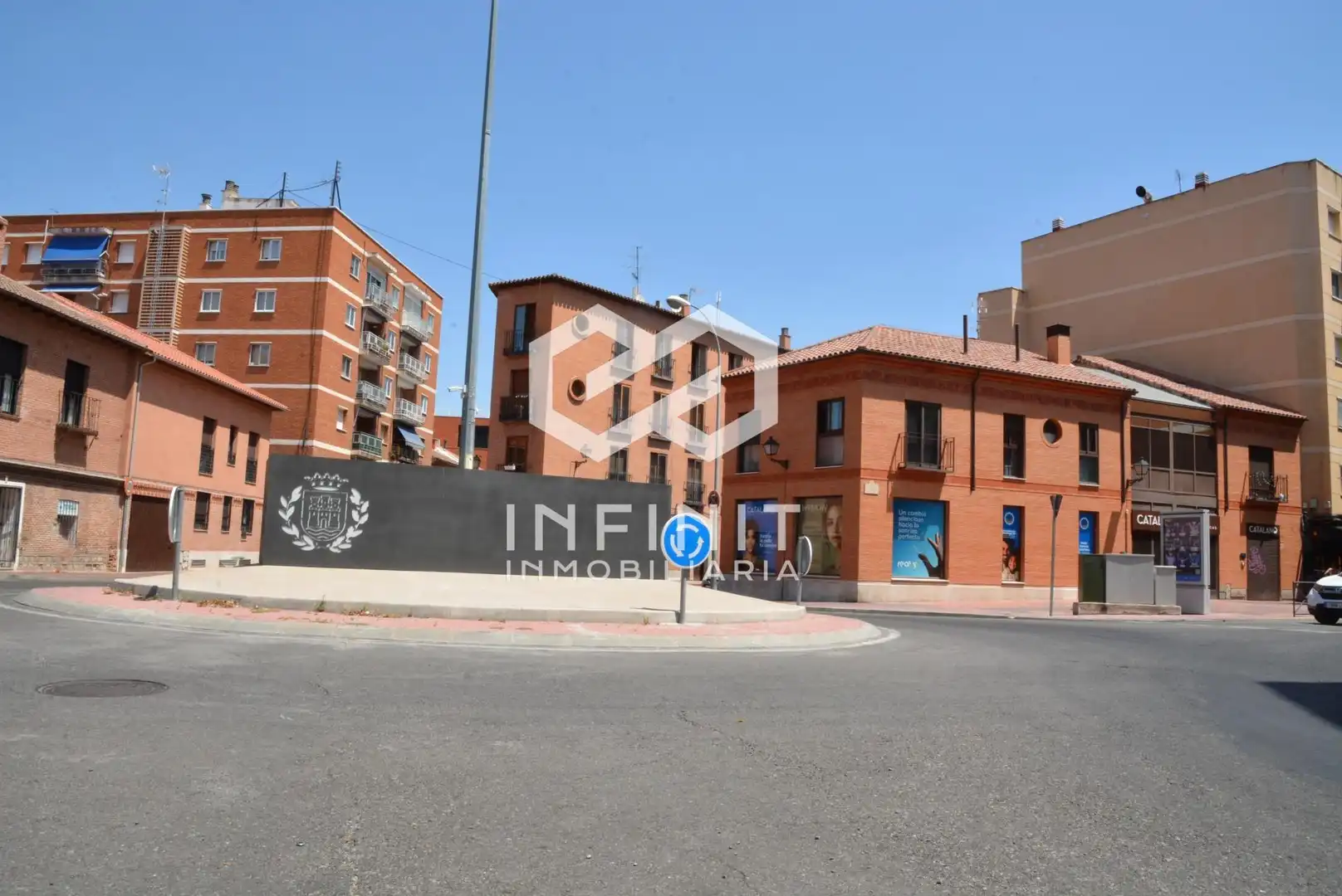 Vista exterior de Pis en venda en Alcalá de Henares amb Calefacció i Terrassa
