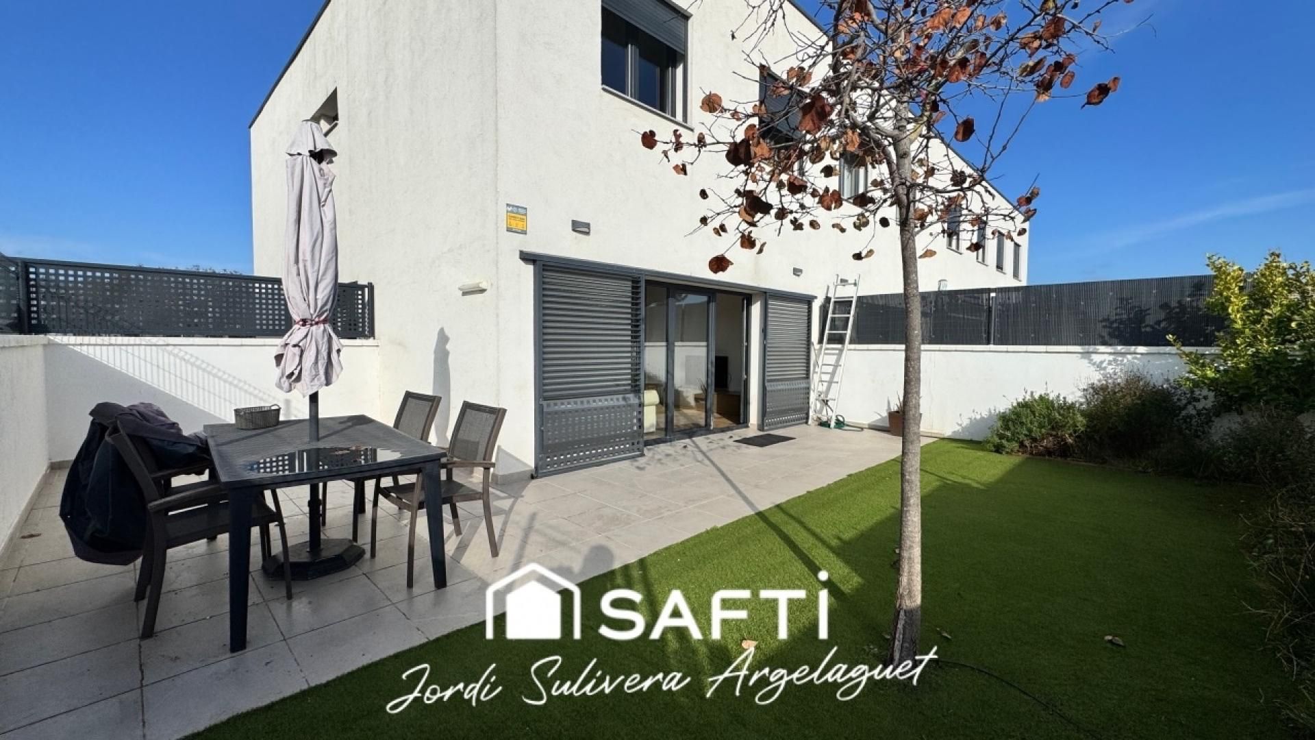 Exterior view of Single-family semi-detached for sale in Santa Coloma de Farners