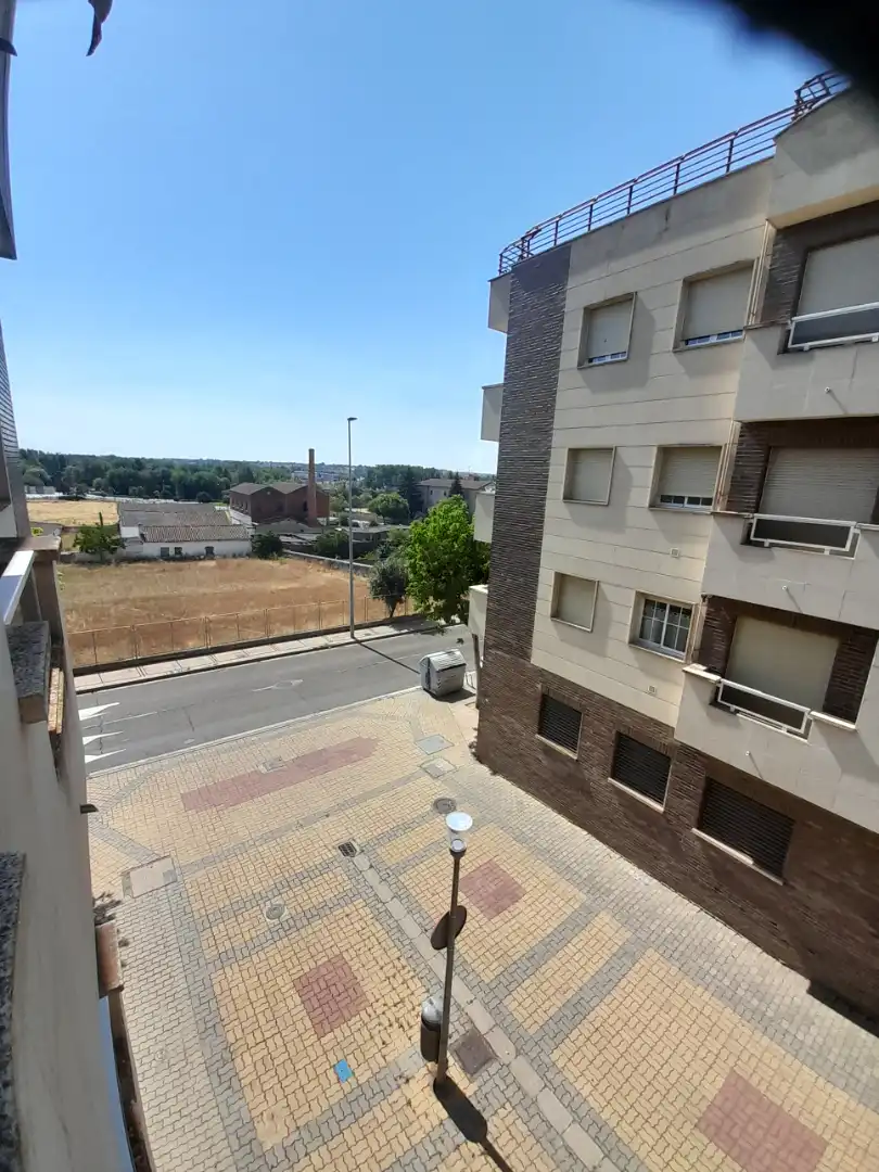 Vista exterior de Apartament en venda en Salamanca amb Calefacció, Parquet i Moblat