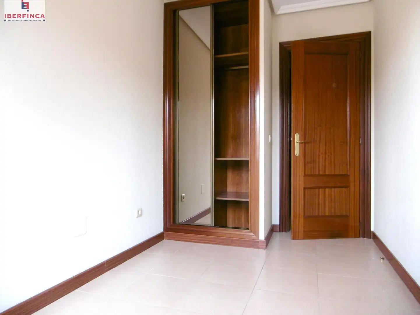 Bedroom of Flat for rent in Valladolid  with Heating, Terrace and Storage room