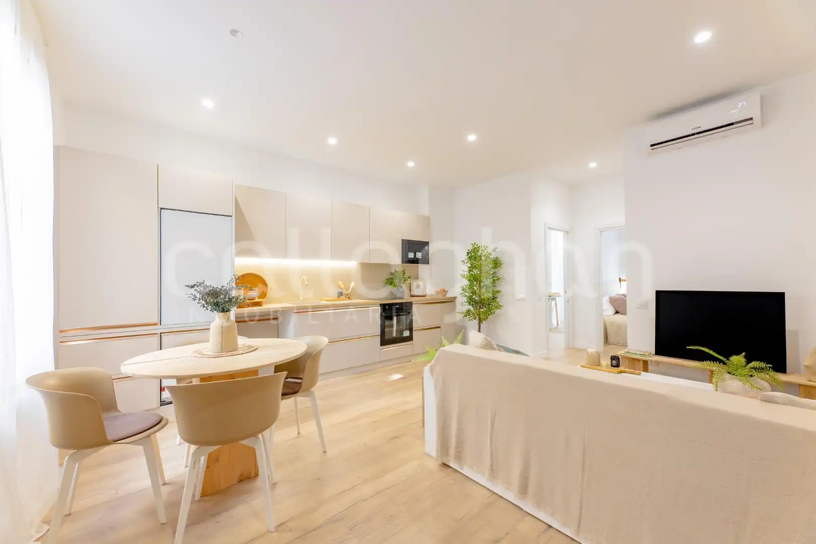 Sala d'estar de Planta baixa en venda en Valencia amb Aire condicionat, Calefacció i Terrassa