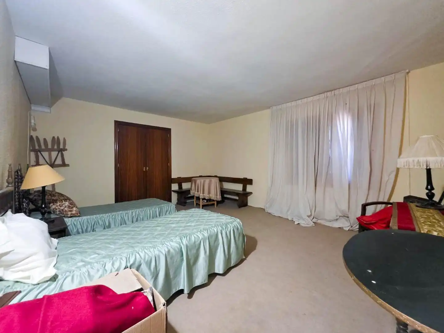 Bedroom of Houses for sale in Valdenuño Fernández