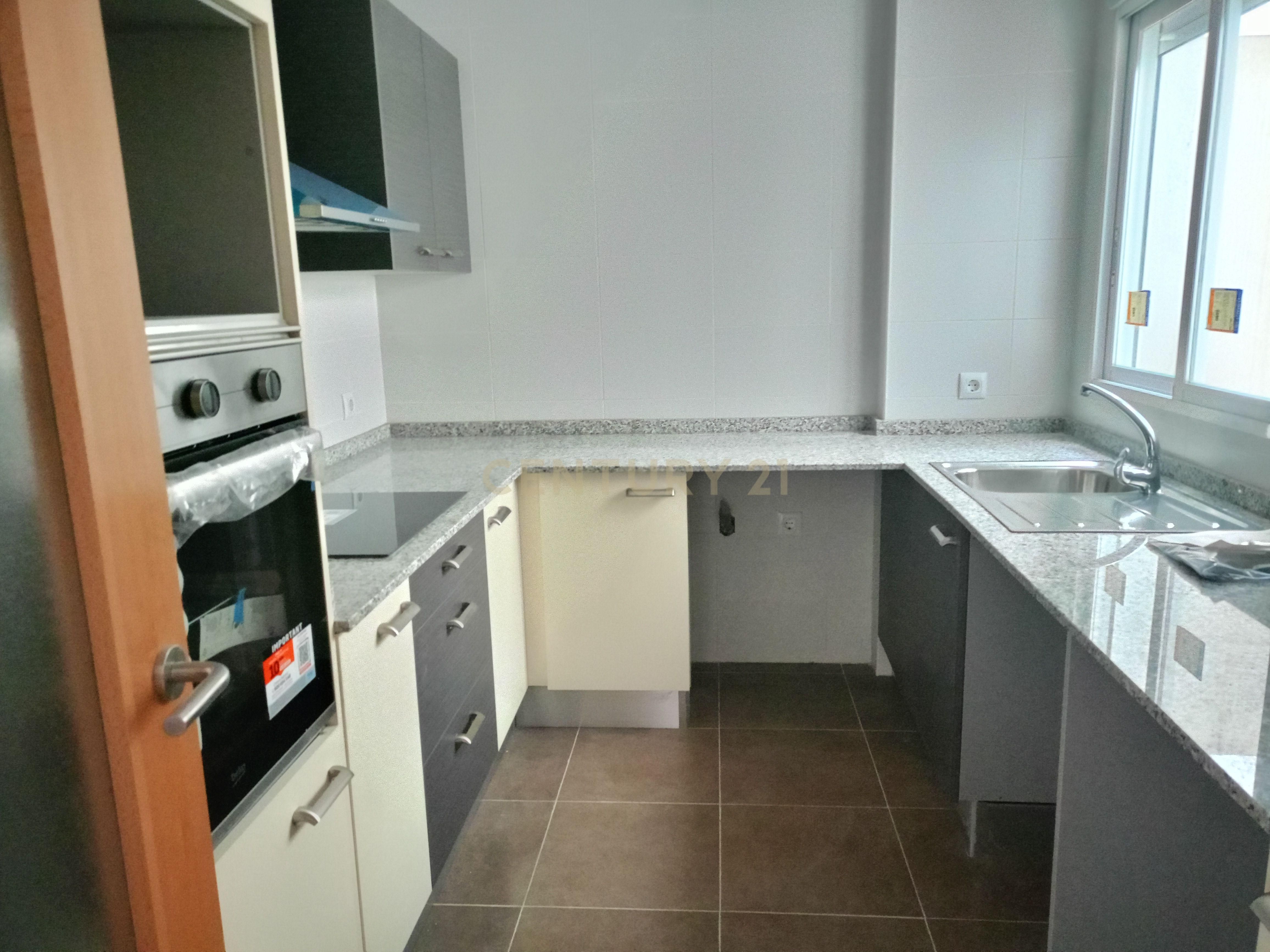 Kitchen of Apartments for sale in Montroi / Montroy