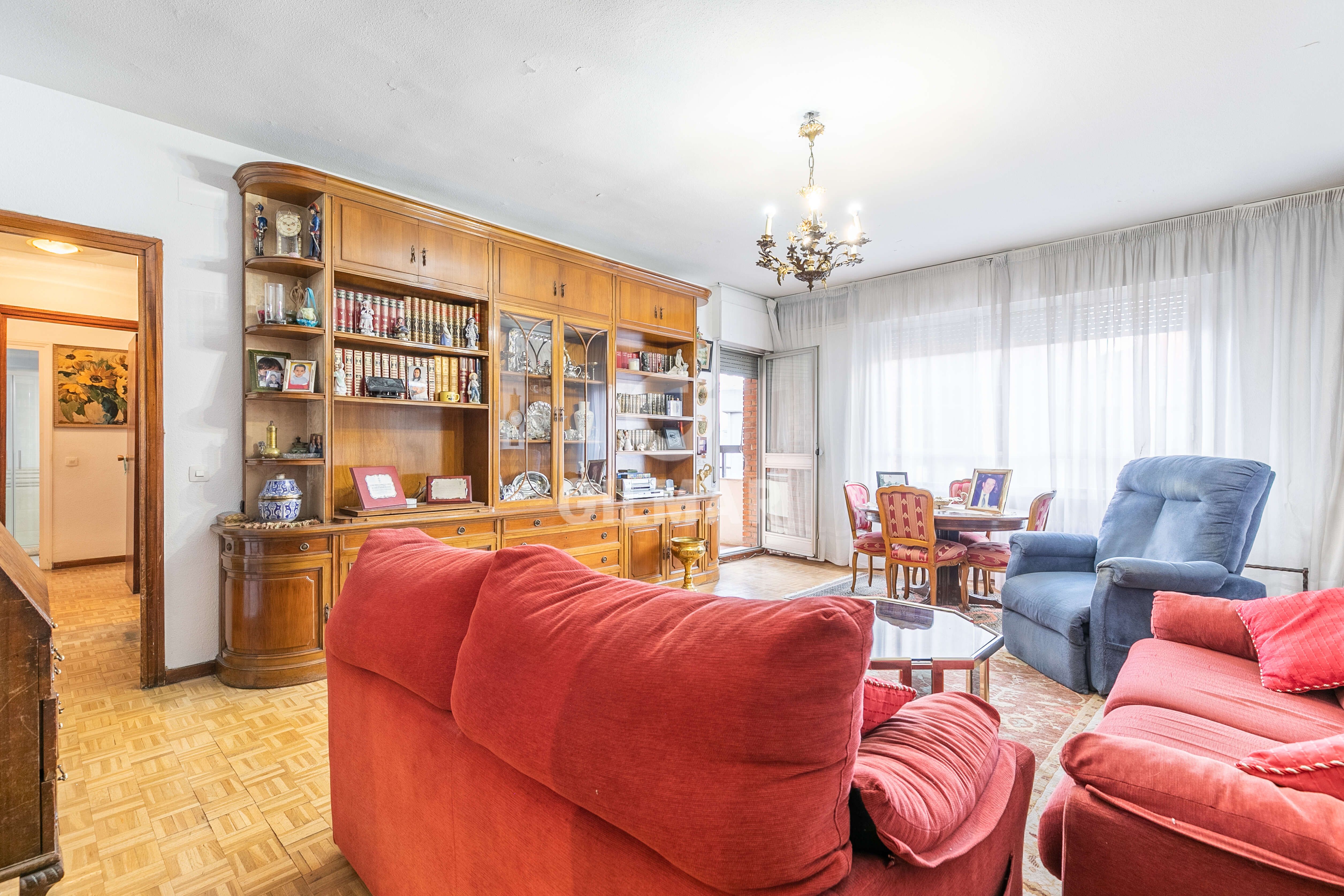 Sala de estar de Piso en venta en  Madrid Capital con Calefacción, Trastero y Balcón
