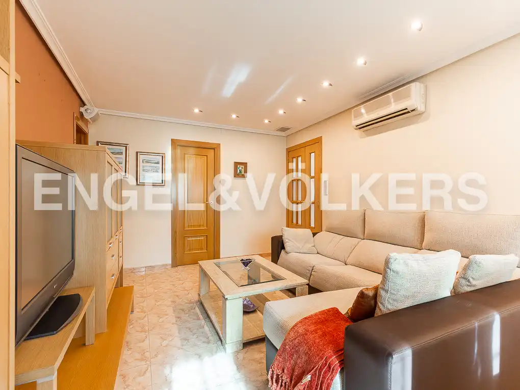 Flat for rent in Sant Pau