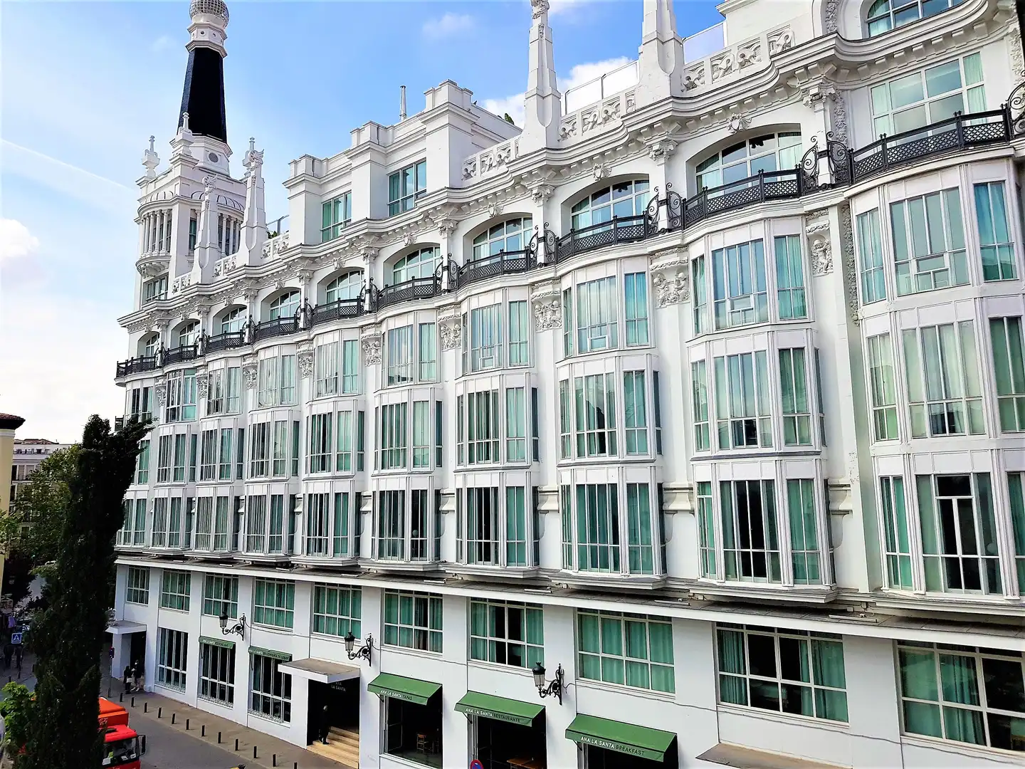 Flat for rent in Plaza de Santa Ana, Cortes - Huertas