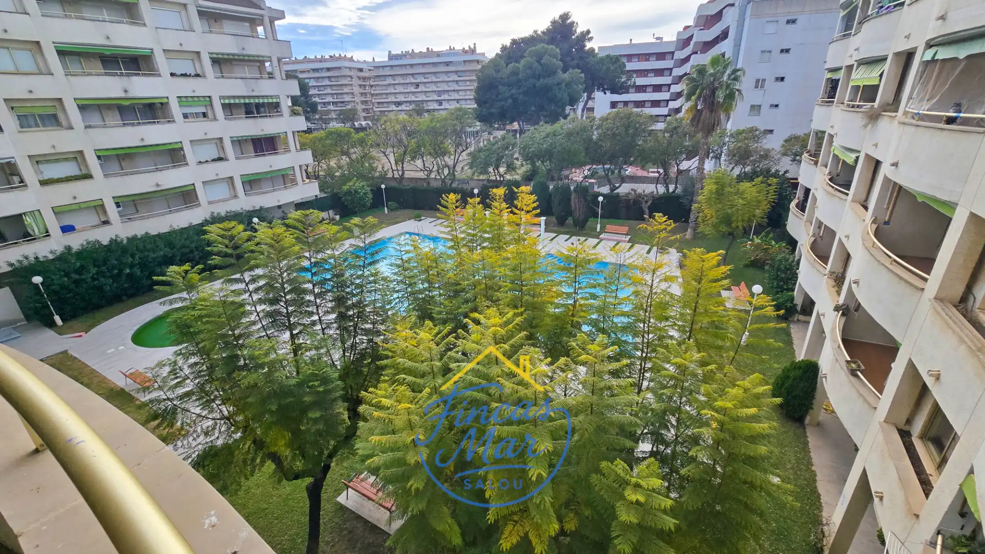 Piscina de Piso en venta en Salou con Terraza y Piscina comunitaria