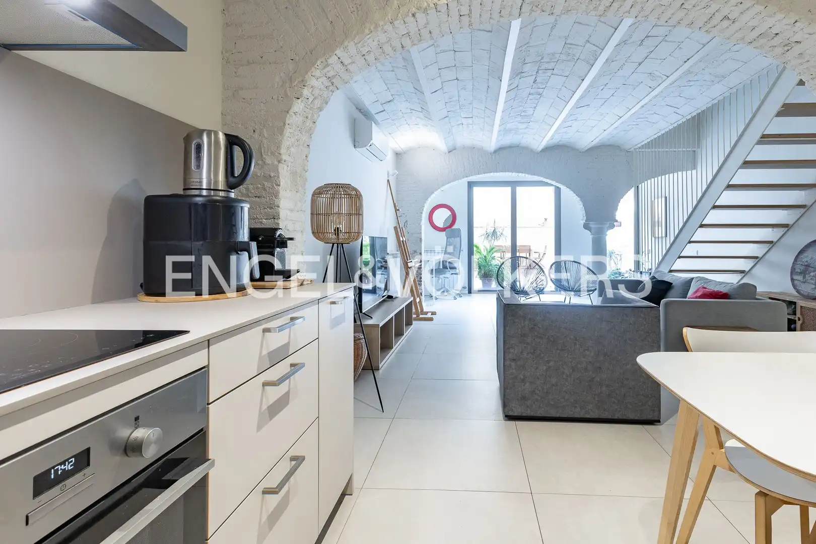 Cuina de Dúplex en venda en Barcelona amb Aire condicionat, Calefacció i Parquet