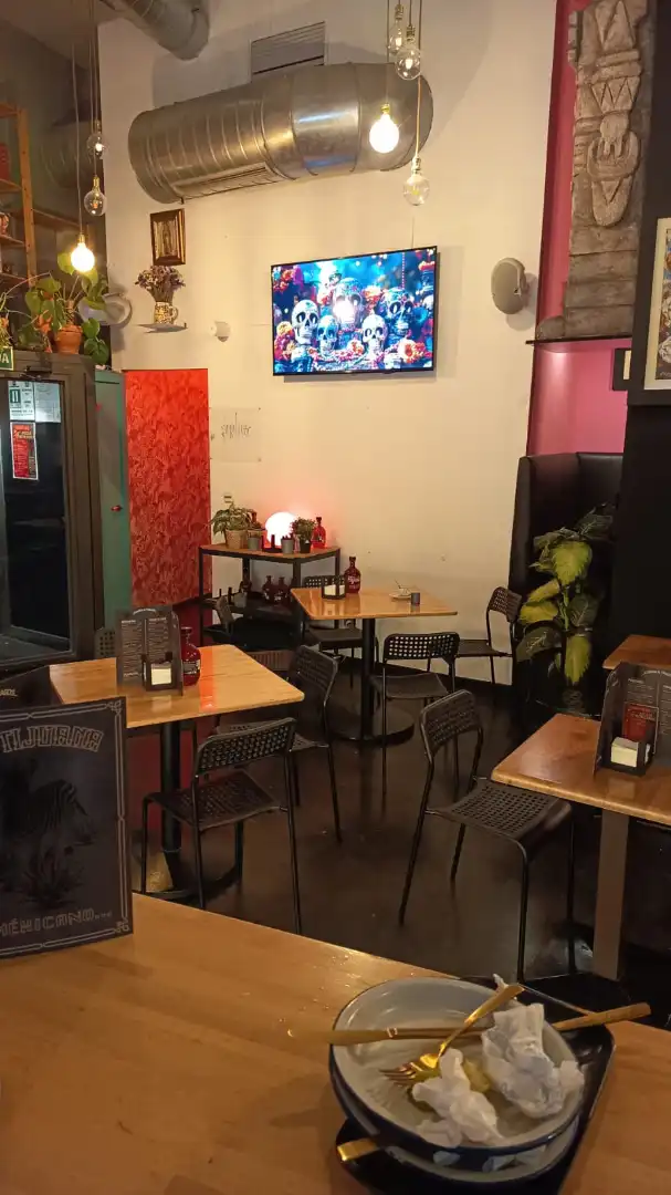 Geschaftsraum zur Miete in Móstoles mit Klimaanlage, Heizung und Terrasse