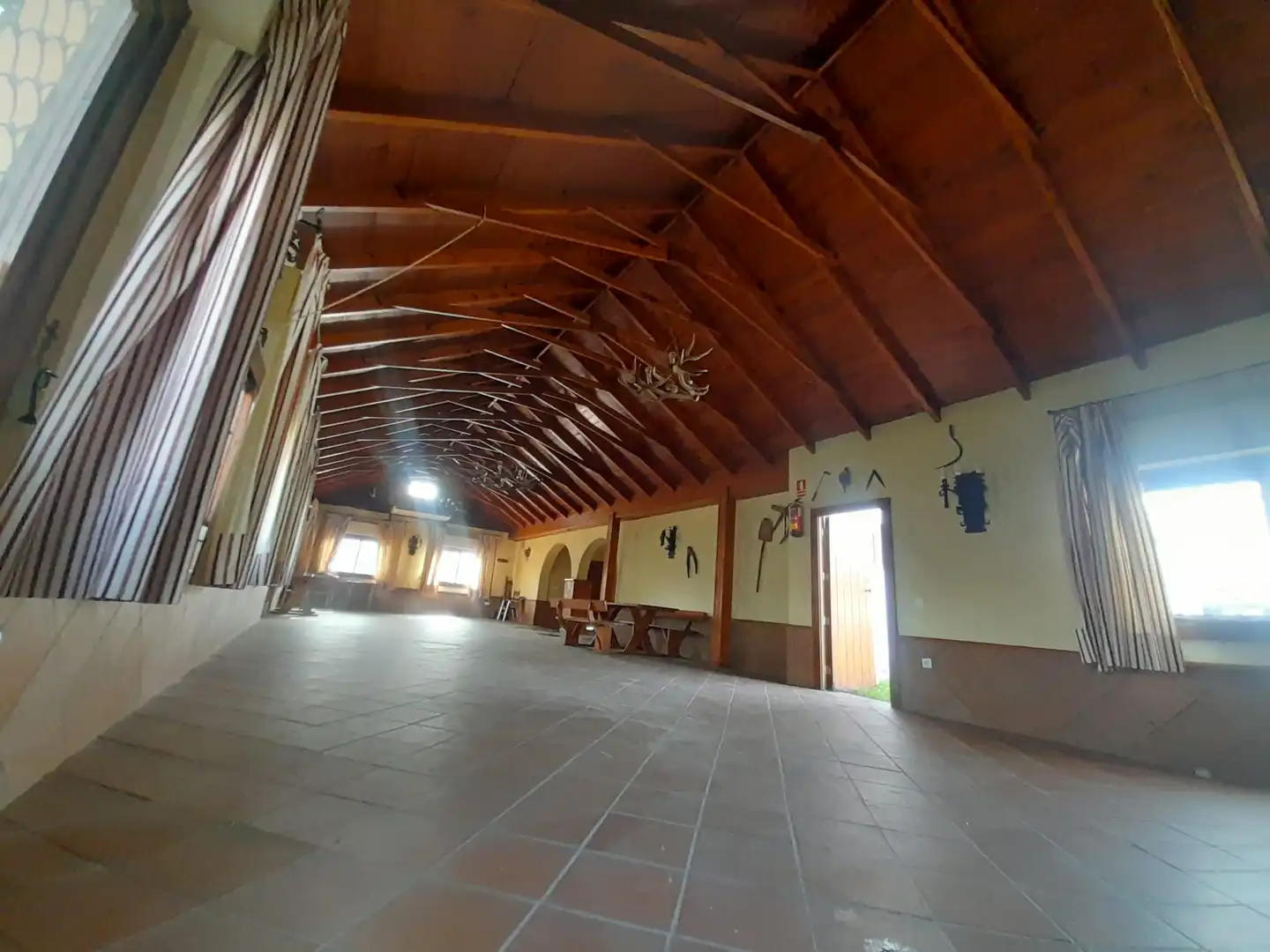 Local comercial en venda a C/ Mataserranos, imagen 3
