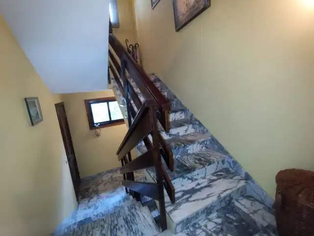 Casa o chalet en venta en Vigo  con Calefacción, Jardín privado y Parquet
