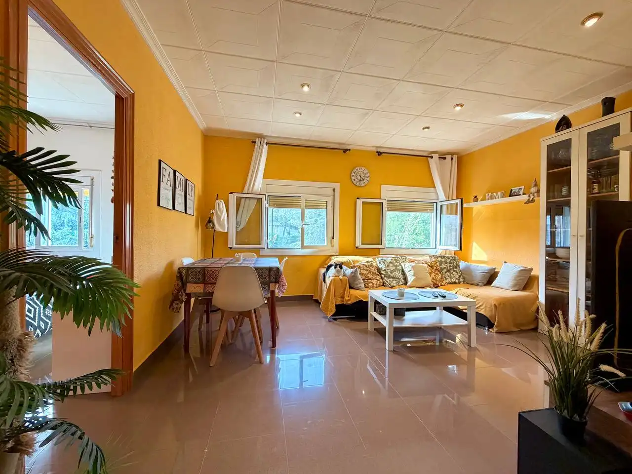 Sala de estar de Piso en venta en Barcelona con Aire acondicionado y Amueblado