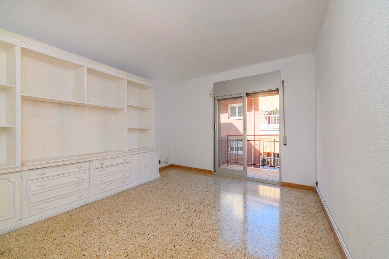 Bedroom of Flat for sale in Sant Boi de Llobregat  with Heating, Oven and Balcony