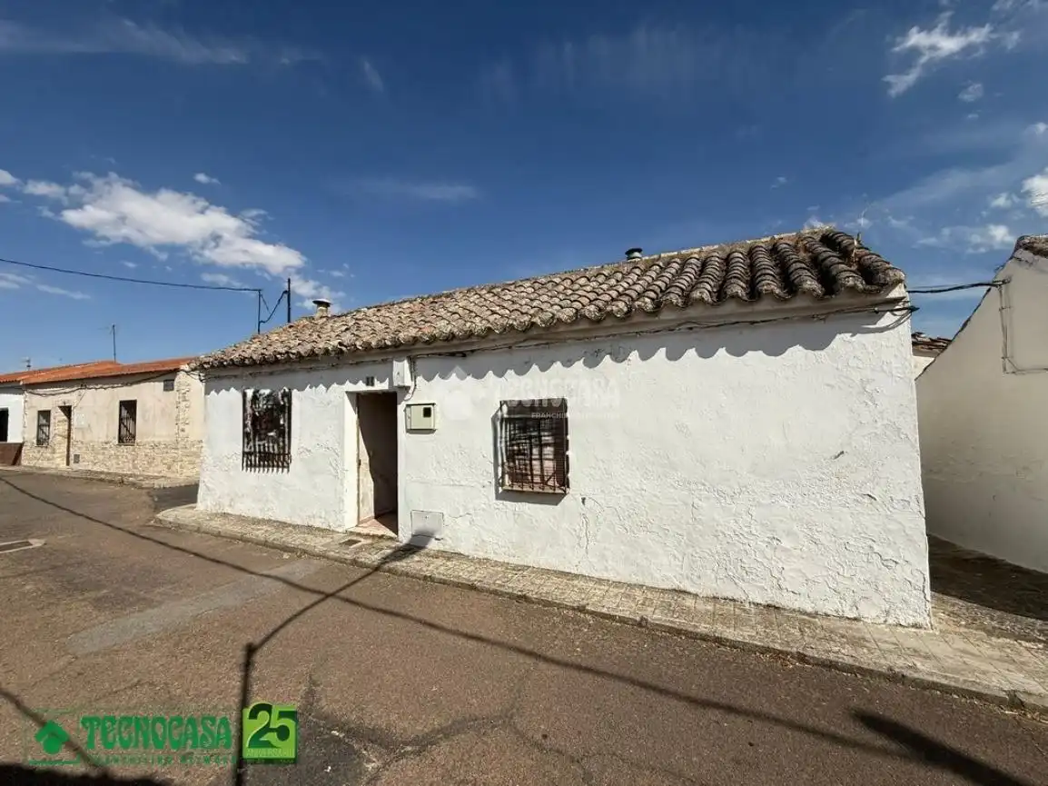 Vista exterior de Casa adosada en venda en Ciudad Real