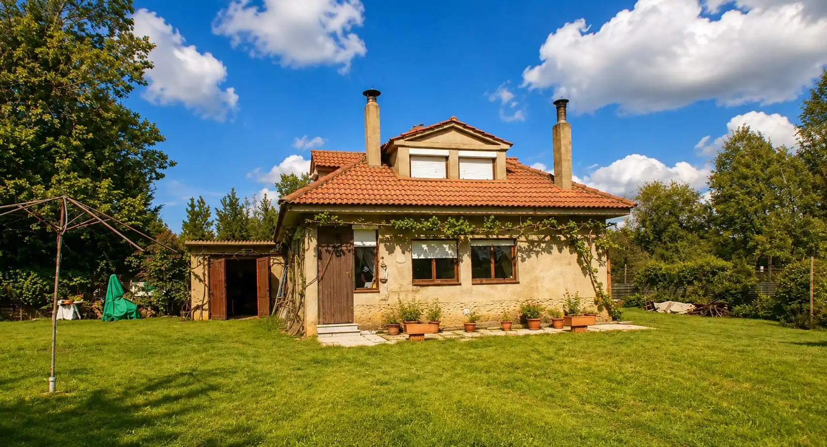 Vista exterior de Casa o xalet en venda en Valdefresno amb Calefacció, Jardí privat i Terrassa